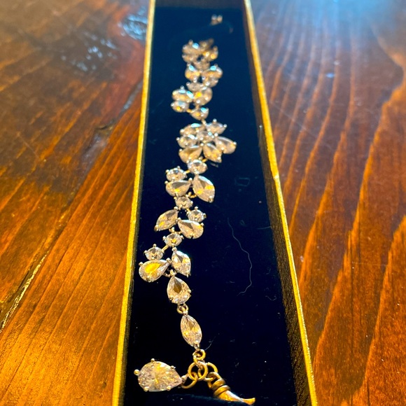 Stunning bracelet! Brand new, purchased for wedding but Hubby gifted another. - Picture 2 of 3